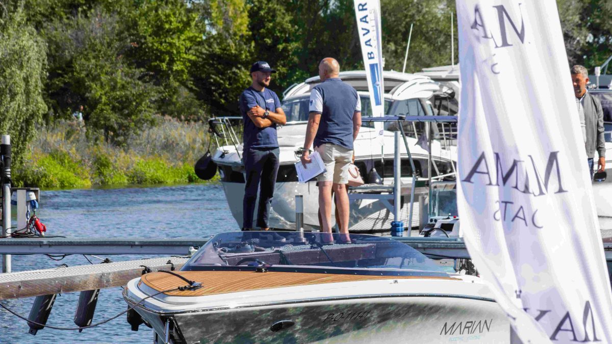 Marian M800 Probefahrt Boot und Fun In Water