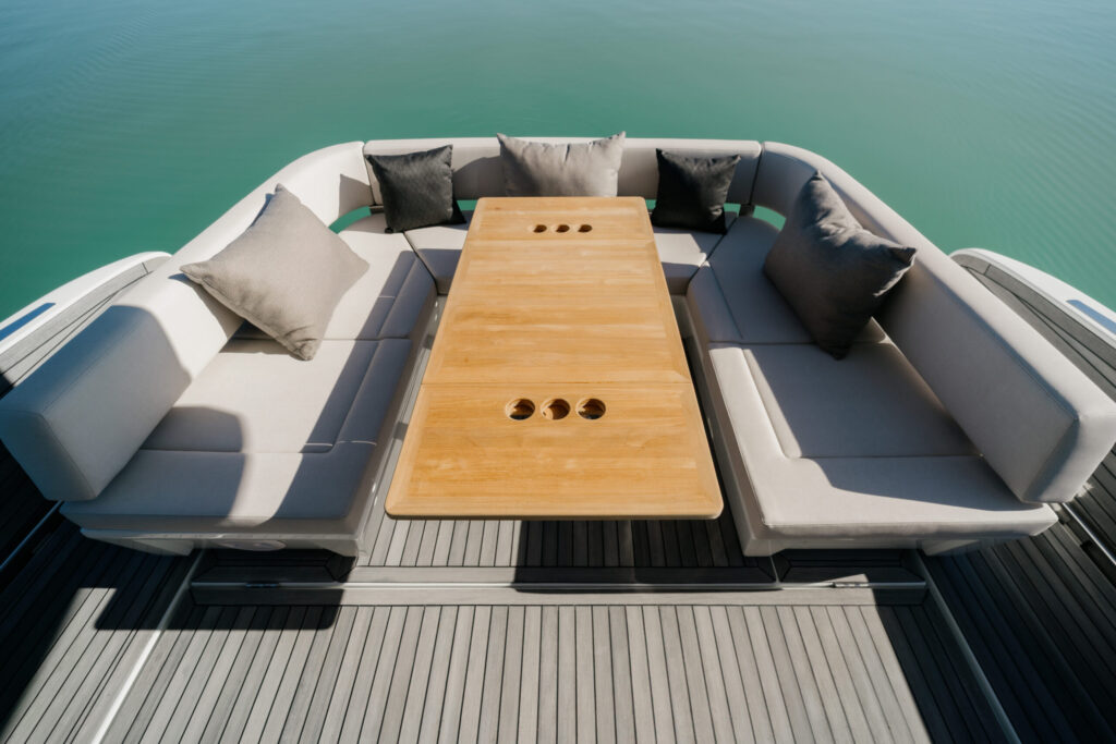 WIA_520-HT Elektroyacht