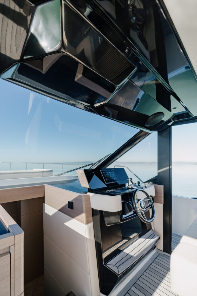 WIA_520-HT Elektroyacht